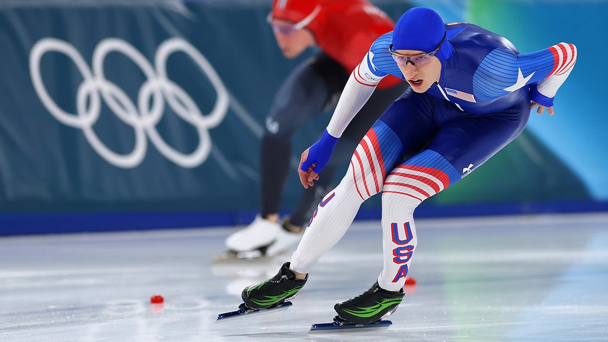 Jordan Stolz falls short of gold, gets silver in 1500m speedskating at 2026 Winter Olympics