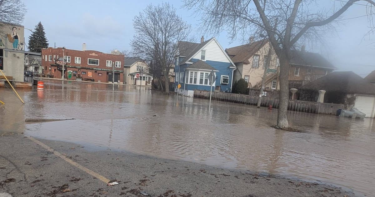 Milwaukee water main break; DPW repairs 16-inch line