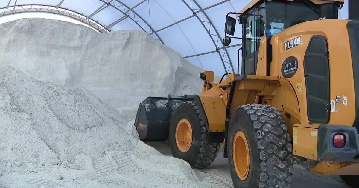 Milwaukee salt shortage; DNR urges residents to use less amid winter demand