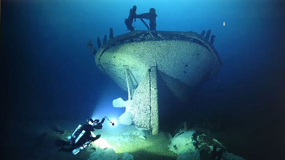 Lake Michigan shipwreck; steamer found offshore between Racine, Kenosha