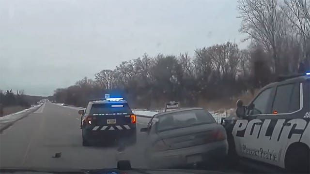 Pleasant Prairie police chase stretches miles, ends on foot in Illinois