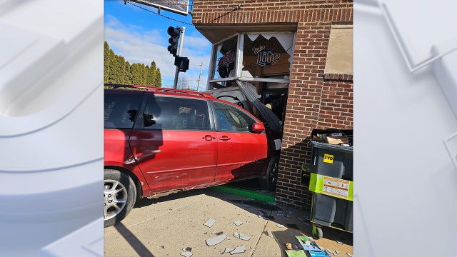 Car crashes into West Allis bar, building inspector called