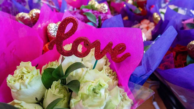 Wisconsin BBB: Beware of phony florists ahead of Valentine's Day