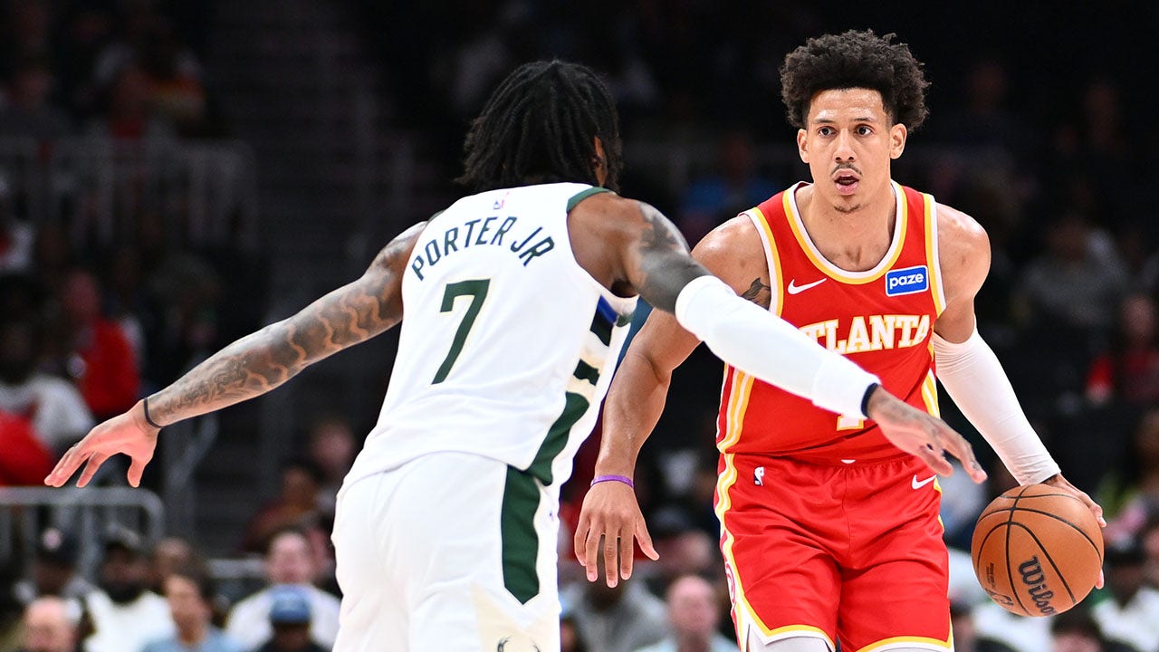 Bucks lose to Hawks, Giannis Antetokounmpo out with ankle sprain