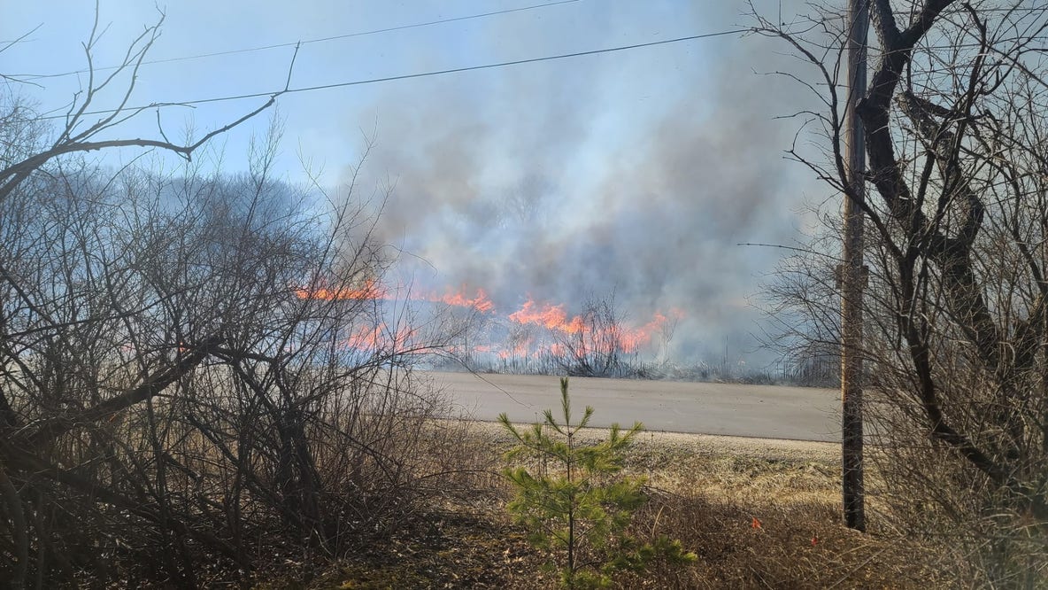 Bristol brush fire; several residences evacuated as a precaution