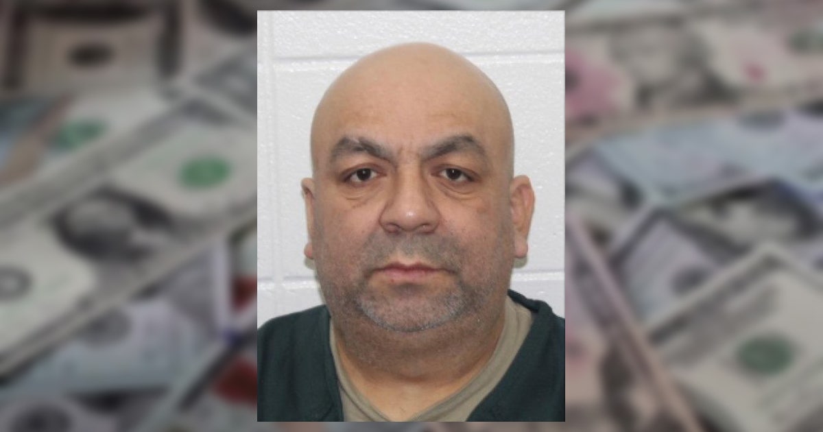 Wisconsin tax preparer filed 340 false returns, sentenced to prison