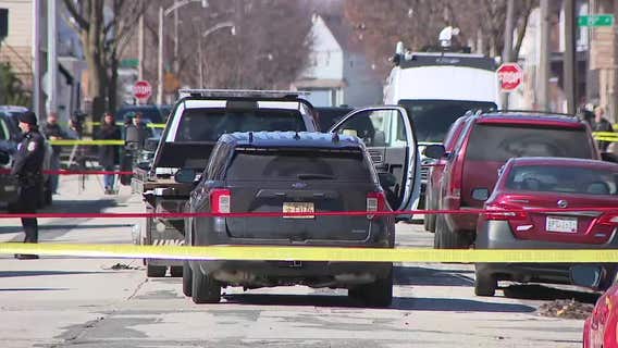 Milwaukee police shooting, girlfriend shares her version of events