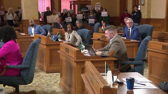 Milwaukee Common Council votes on 'ICE Out' resolution