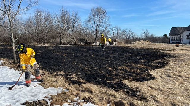 Mukwonago grass fire on Pheasant Field Drive; windy conditions
