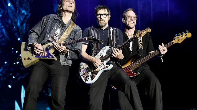 Weezer to perform at Fiserv Forum on Oct. 7