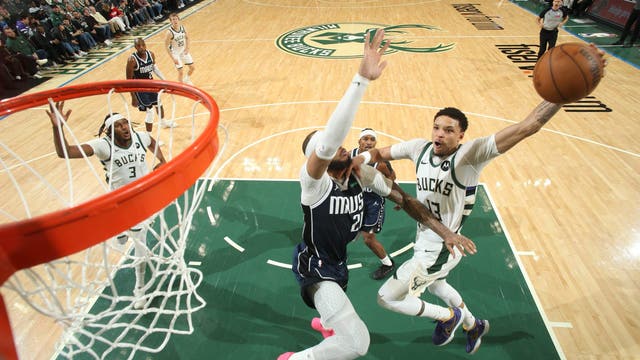 Bucks beat Mavericks to snap 4-game skid, Rollins scores 24