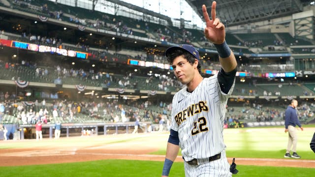 Brewers sweep White Sox after Christian Yelich’s late three-run homer
