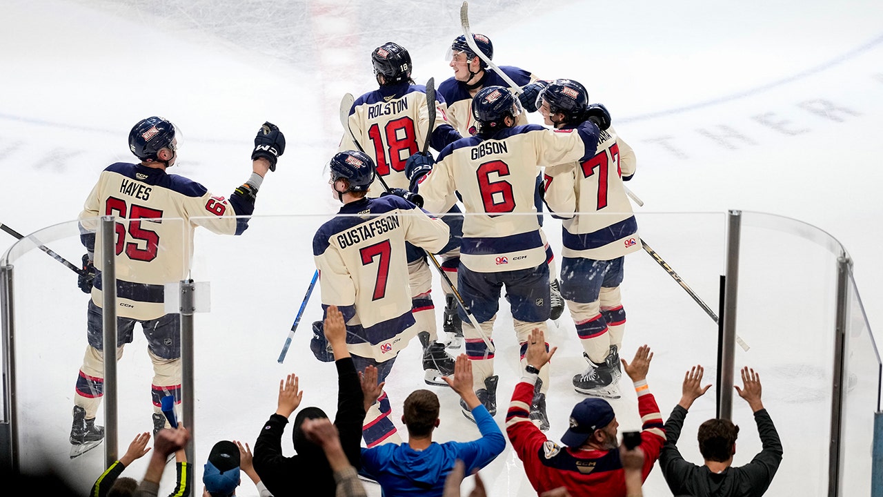 Milwaukee Admirals complete comeback, beat Wolves in shootout