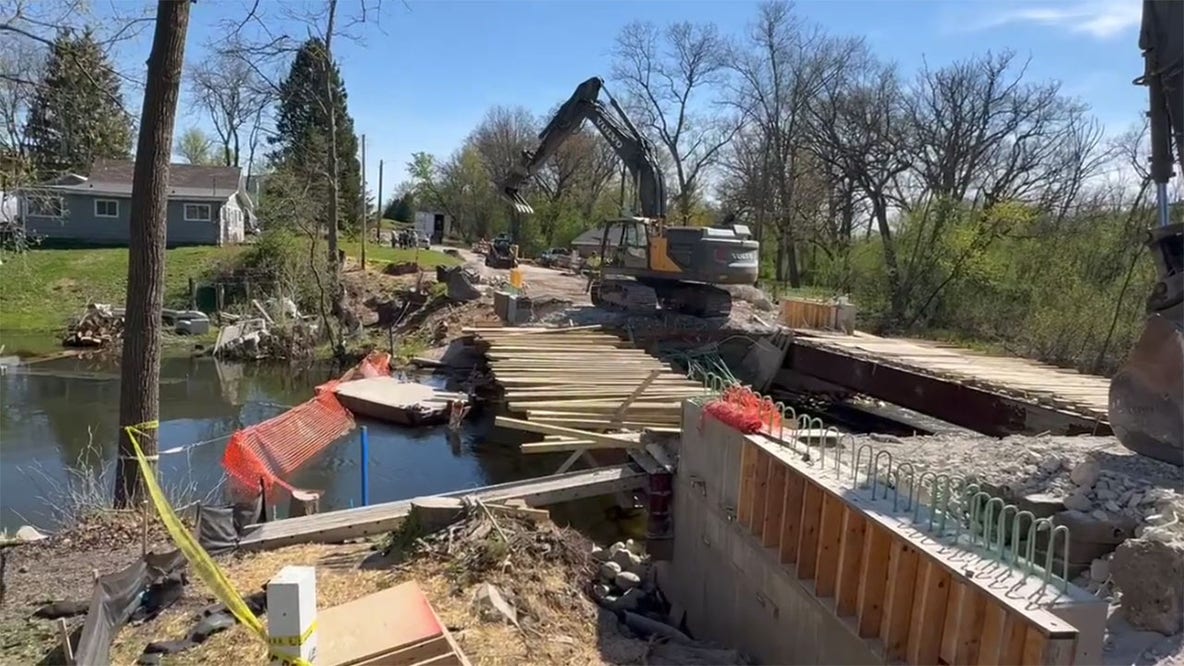 Under-construction bridge collapses in Oconomowoc