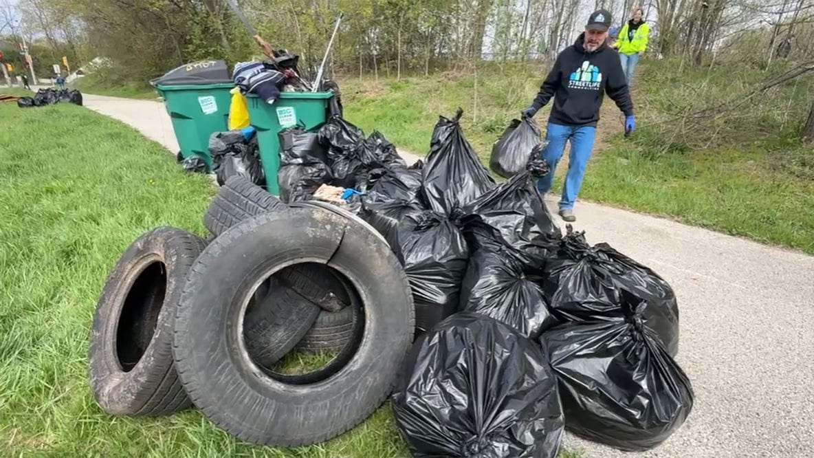 Milwaukee Riverkeeper’s spring cleanup sets new Guinness world record