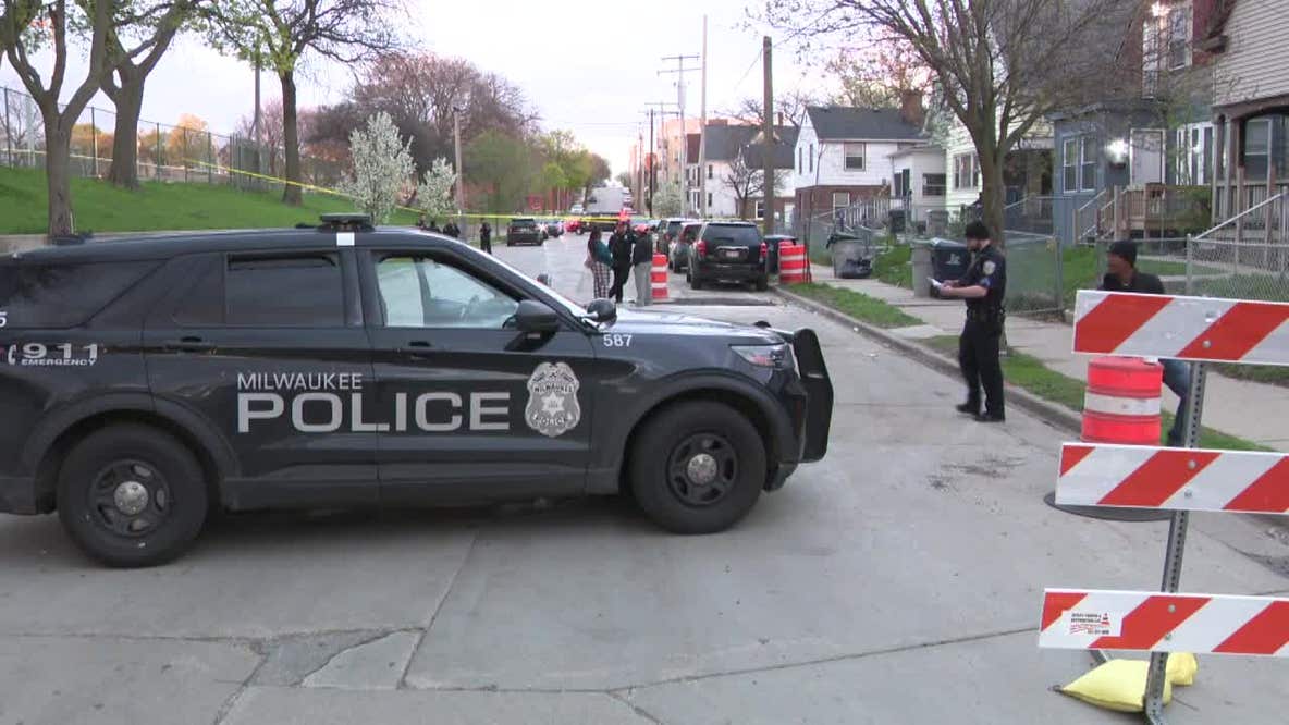 Milwaukee fatal shooting; two teens held as charges pending
