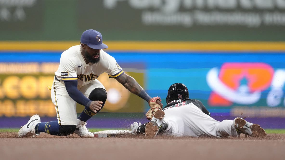 Brewers fall to Diamondbacks as Arenado powers Arizona's comeback