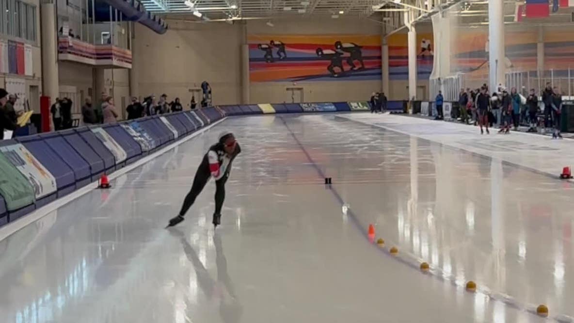 Pius XI sophomore succeeds in multiple sports; from court to rink