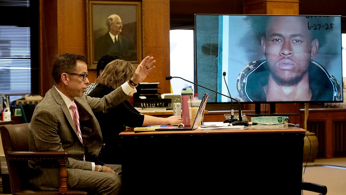 Milwaukee officers shot, Tremaine Jones trial: Thursday recap