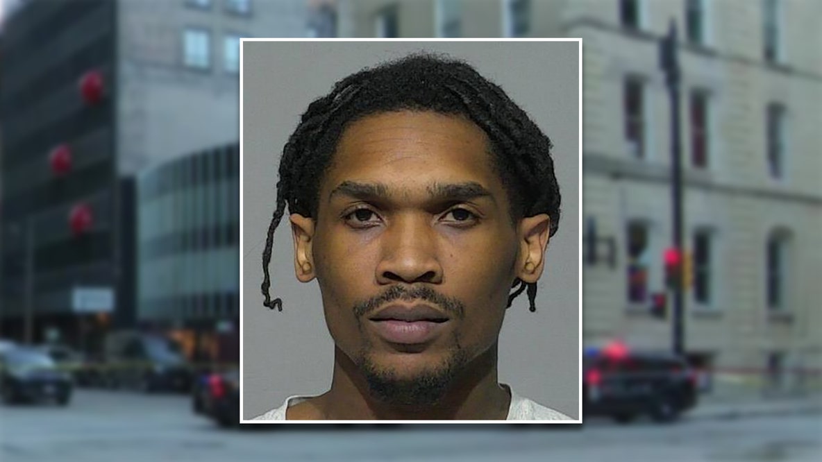 Shooting outside downtown Milwaukee lounge, man charged with reckless homicide