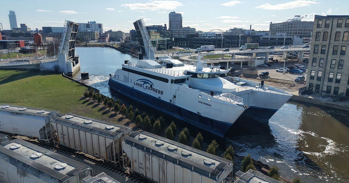 Milwaukee's Lake Express Ferry moves to terminal home for travel season