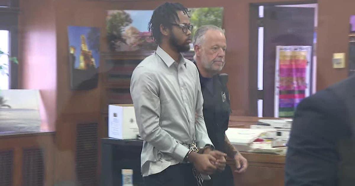 Tremaine Jones trial: Jury finds man guilty of shooting Milwaukee police officers