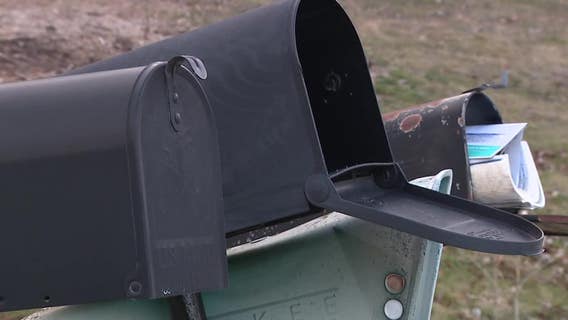 Brown Deer mail delays; Sen. Baldwin presses USPS for answers