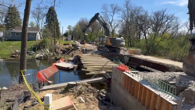 Under-construction bridge collapses in Oconomowoc