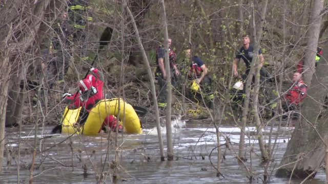 Glendale river rescue; father, son saved near Kletzsch Park