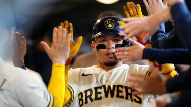 Brewers beat Diamondbacks; Contreras lifts team after Woodruff exit