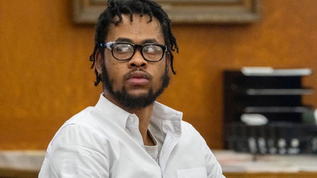 Milwaukee officers shot, Tremaine Jones trial: Live updates April 3