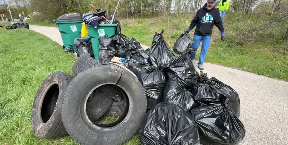 Milwaukee Riverkeeper cleanup, Guinness World Record set Saturday