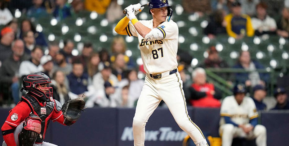 Milwaukee Brewers sign infielder Cooper Pratt to 8-year contract