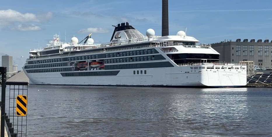 Port Milwaukee welcomes 1st cruise ship of 2026 season