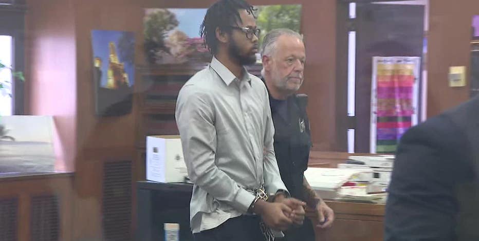 Milwaukee officers shot, Tremaine Jones trial: Live updates April 3