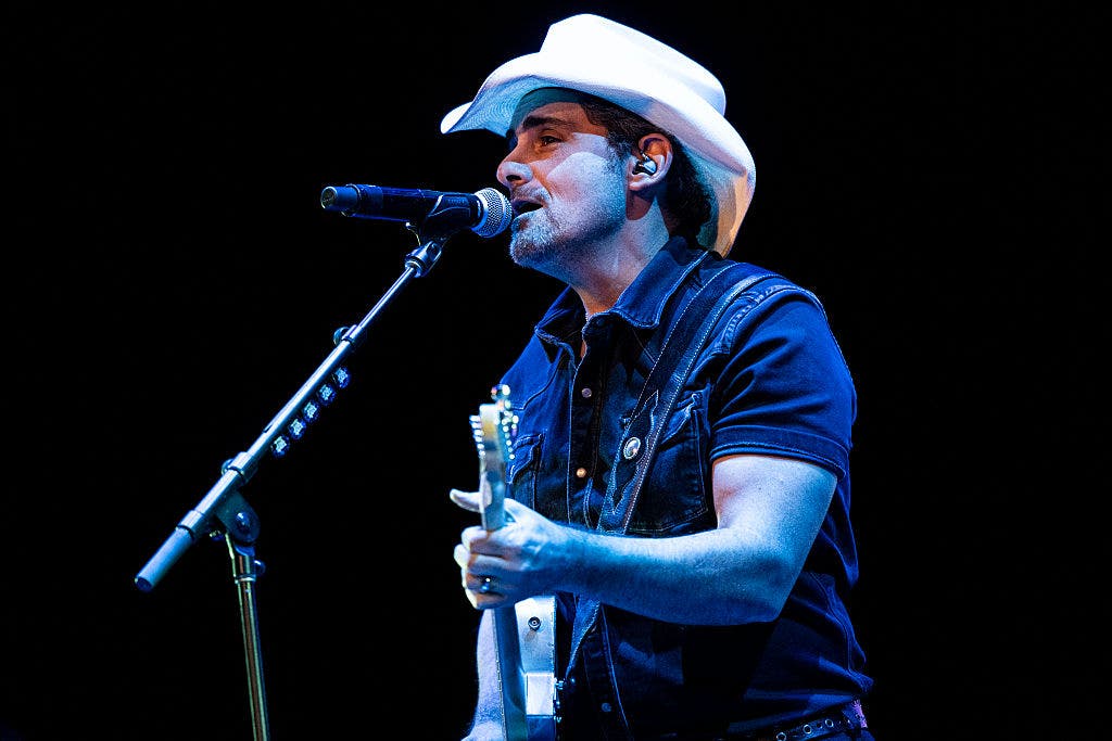 Brad Paisley to perform at BMO Pavilion in Milwaukee on Sept. 4