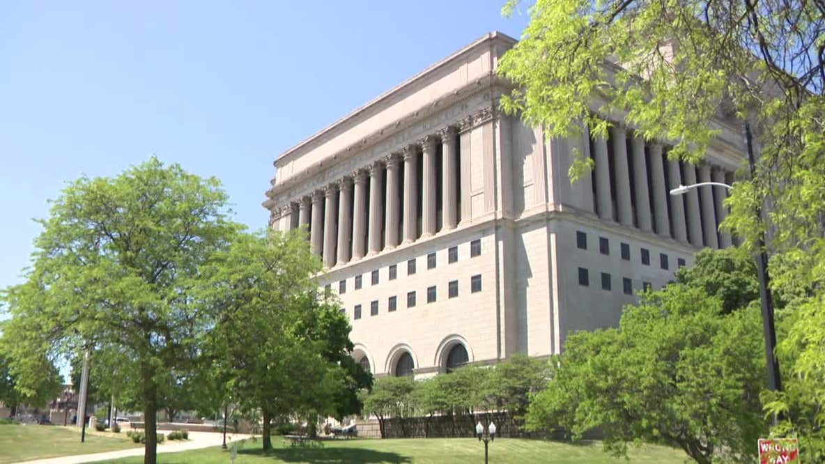 What is treatment court? Milwaukee County celebrates graduates
