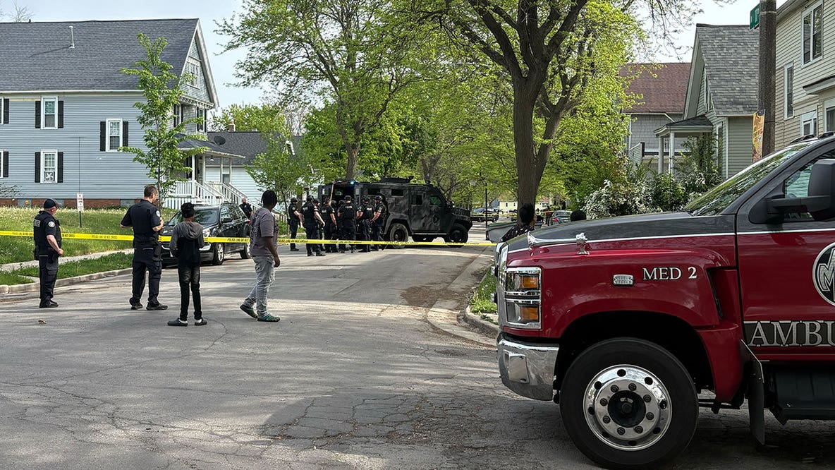 Milwaukee domestic violence incident ends with suspect dead