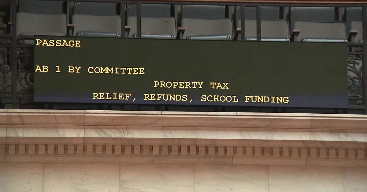 Wisconsin lawmakers negotiate tax rebate, school funding bill