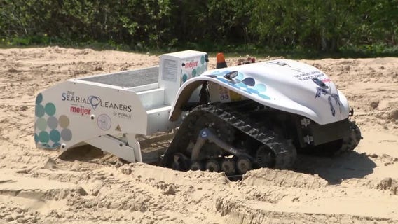 Milwaukee Riverkeeper robot helps clean beaches along lakefront