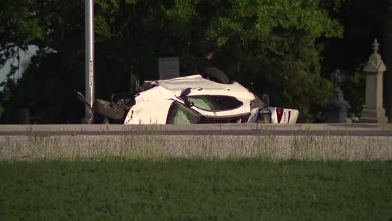 Racine County rollover crash; 1 critically injured near Raymond