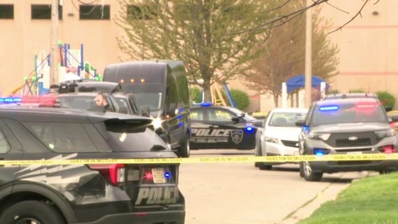 Kenosha standoff ends: Suspect in custody, shot by police officer