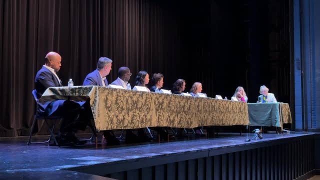 Wisconsin Democrats host governor candidate forum in Glendale