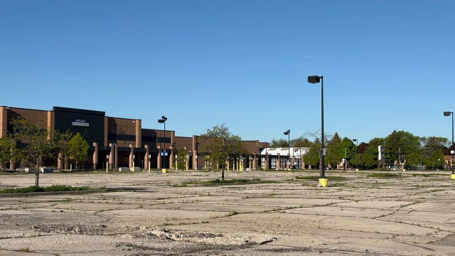 Abandoned Walmart in Milwaukee eyed for potential data center