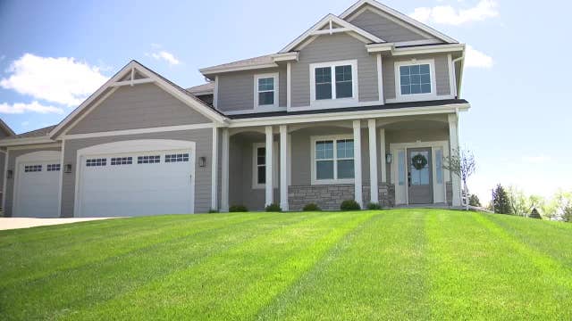 Homebuying options: FOX6 Cents asks, should you buy or build?