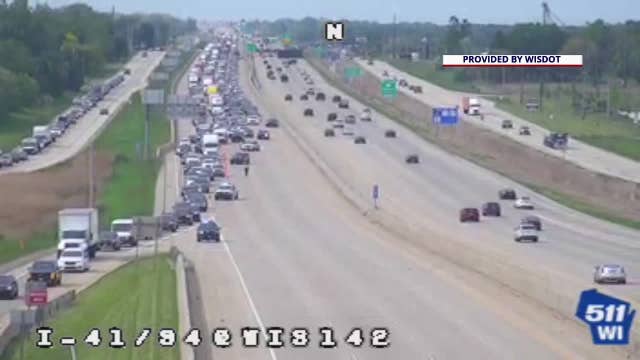 I-41 crash in Kenosha County, traffic reopens near Highway 142
