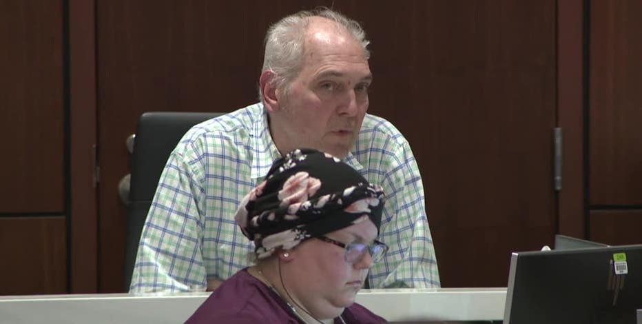 Child sexual assault trial; Pewaukee school bus driver takes stand