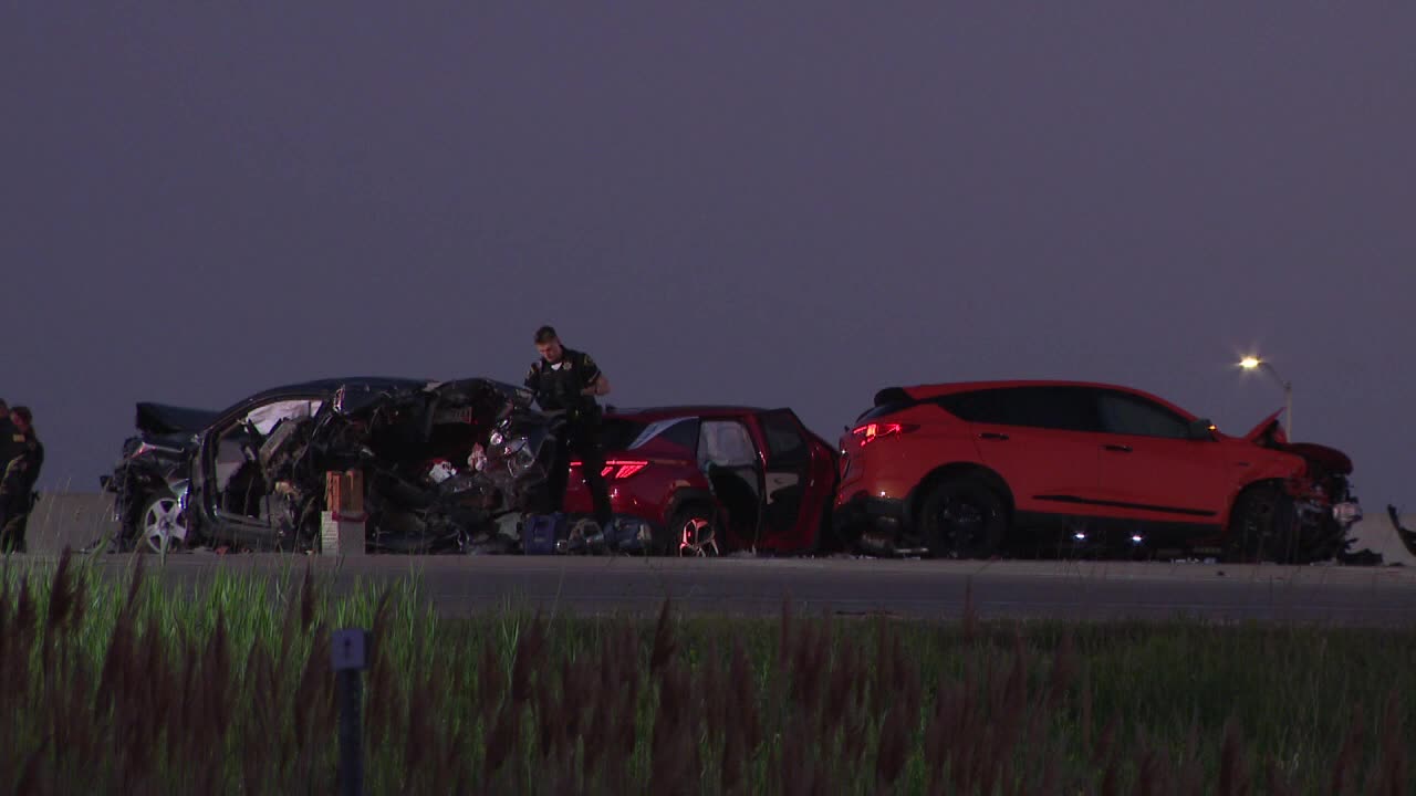 Racine County I-94 crash; multiple injured, northbound back open