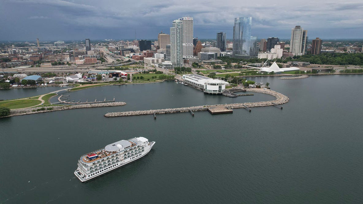 Port Milwaukee welcomes American Cruise Lines for 1st time