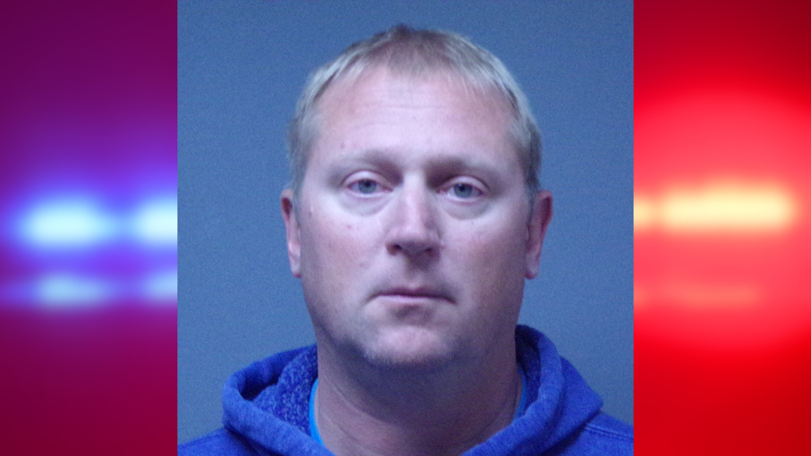 Milwaukee gym teacher accused of hurting student in class
